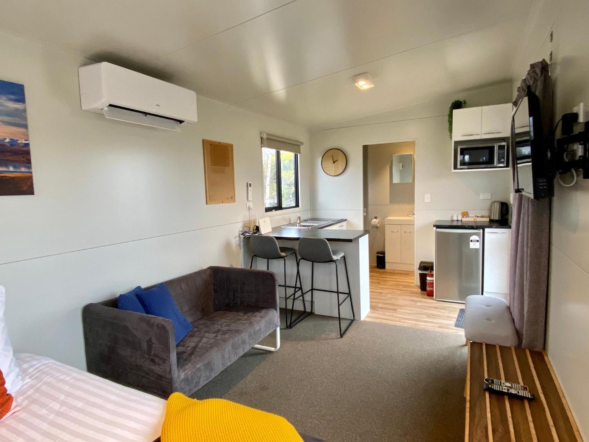 Stunted Totara, Unit 4 Villa Туизъл Екстериор снимка